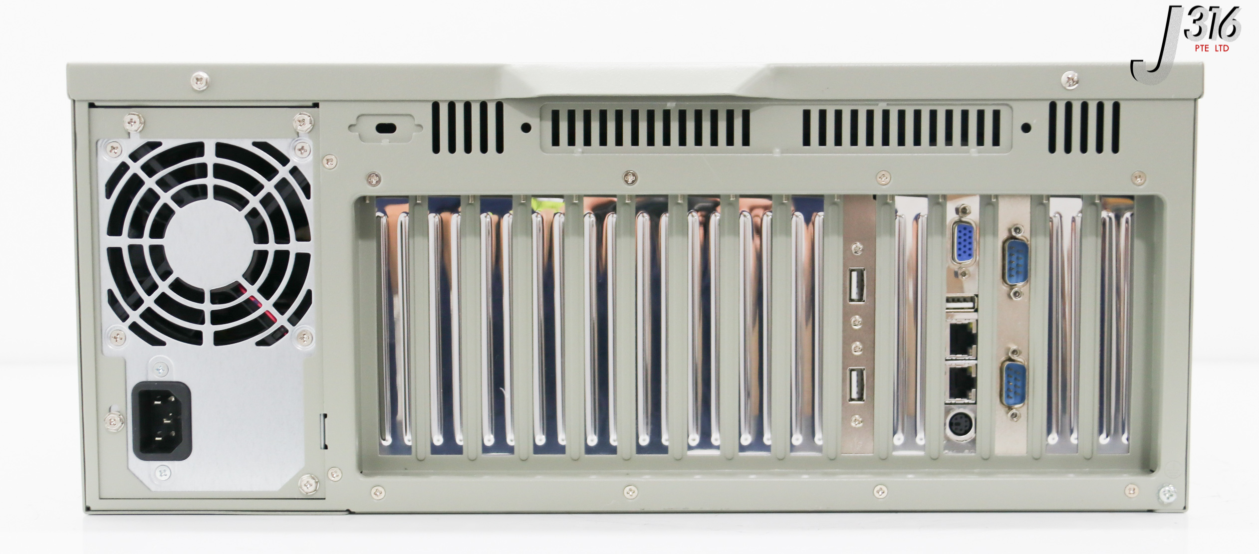 33743 ADVANTECH INDUSTRIAL COMPUTER, 610H, P/N: IPC-610BP-30HBE